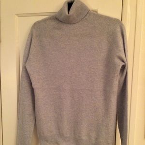 Cashmere turtle neck